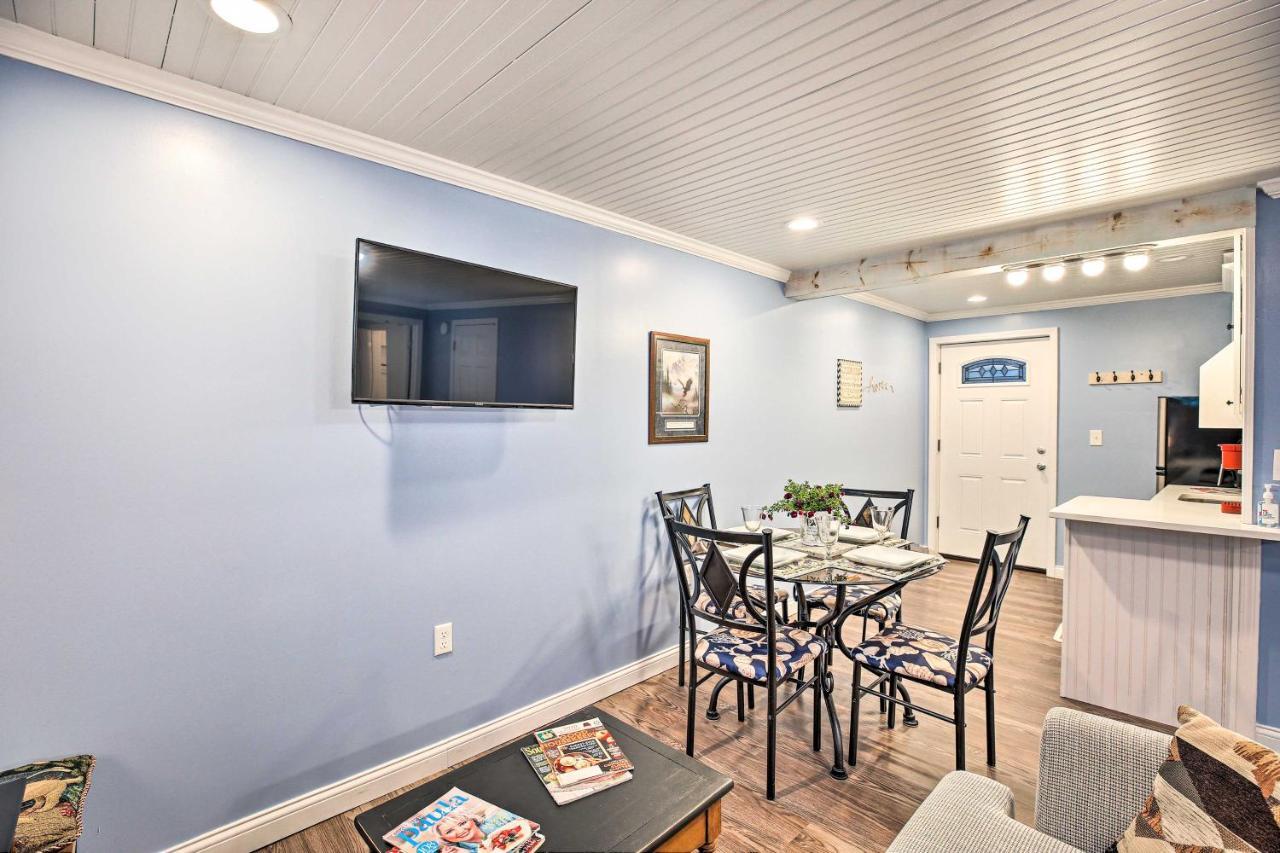 Updated Williamstown Apartment With Kitchen! Exterior foto